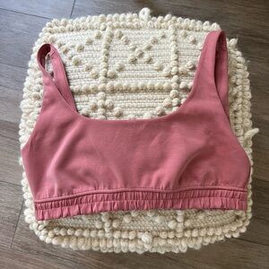 Lululemon Softstreme Scoop-Neck Bra
